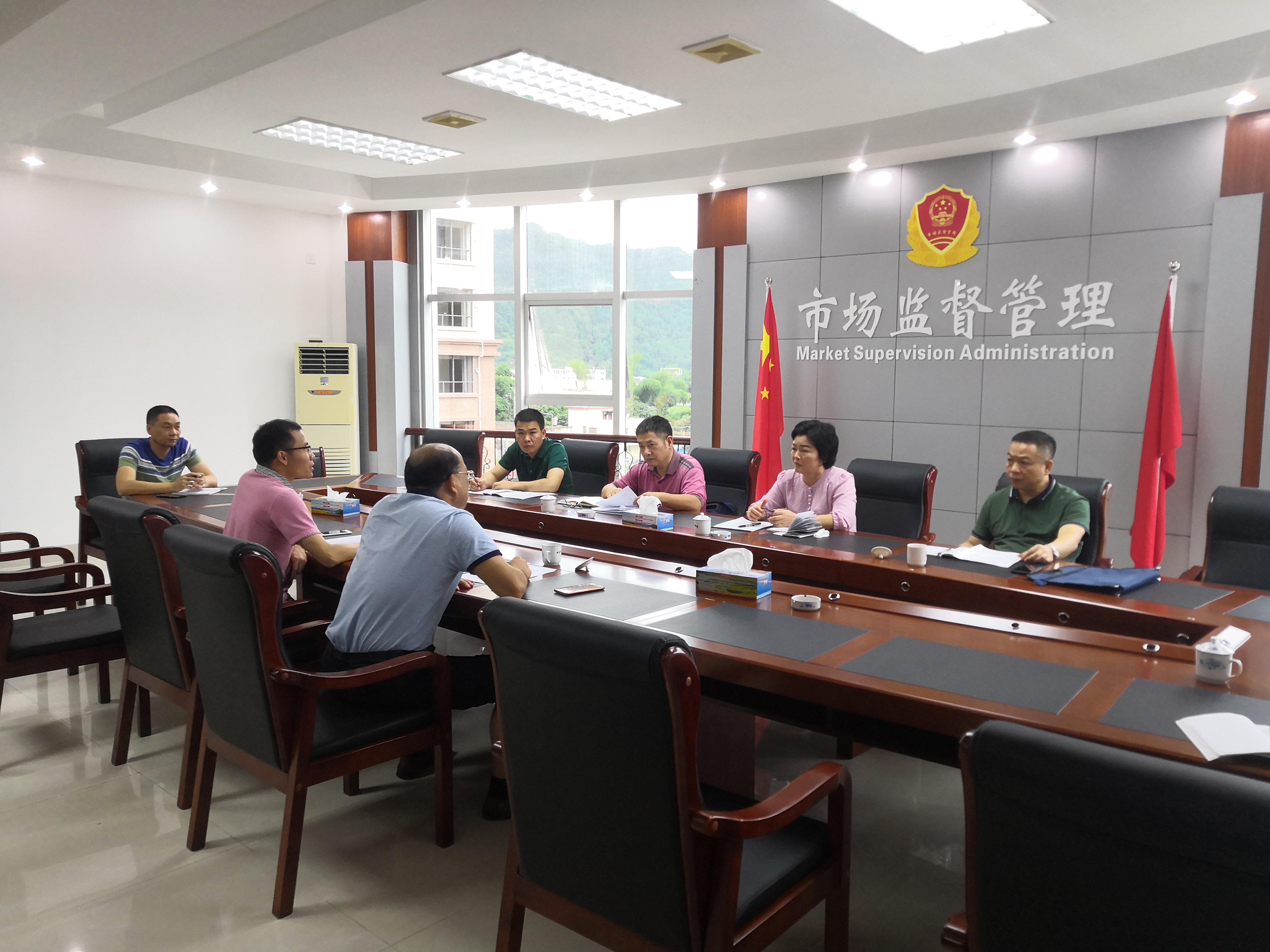 督导检查组一行首先听取了大埔县市场监督管理局局长刘锦坤关于该