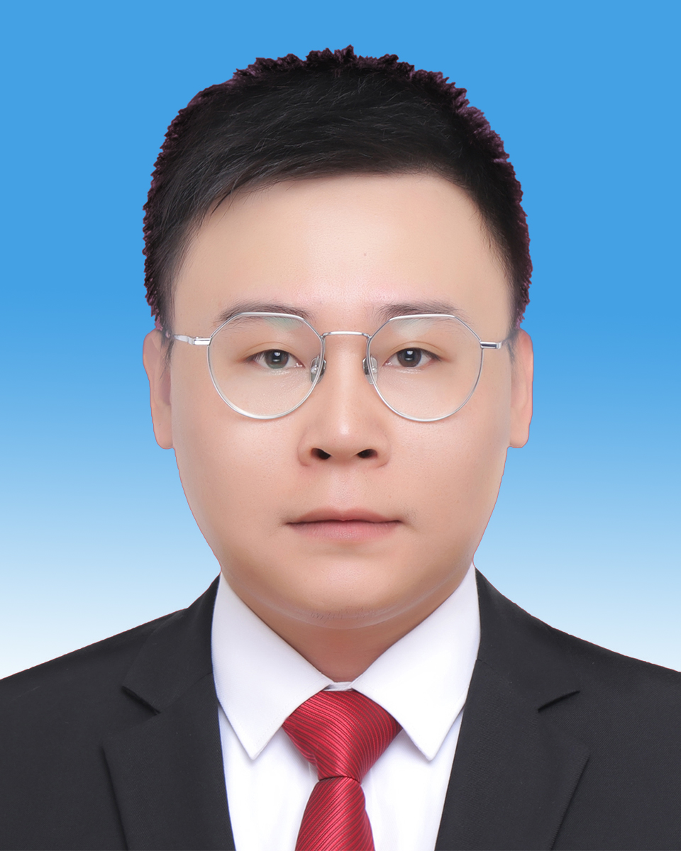 余煜.jpg